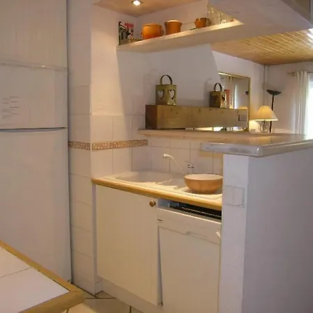 Les Grangettes 5 *